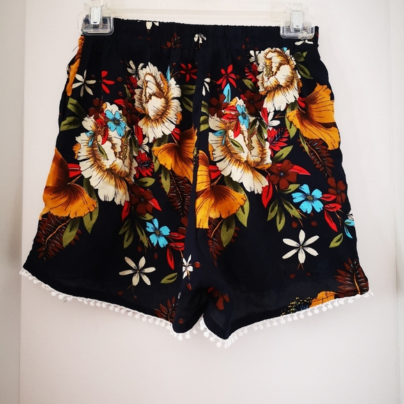 Zaful Shorts Medium - Picture 2 of 4